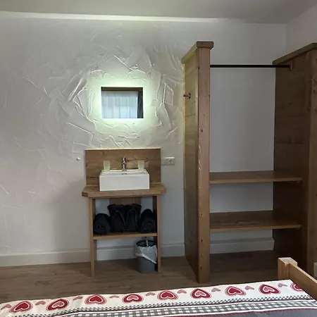 Lodge-b * וויסנבאך אם לך