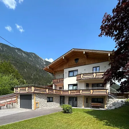 Lodge-b