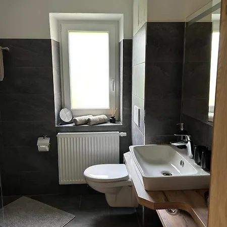 Lodge-b