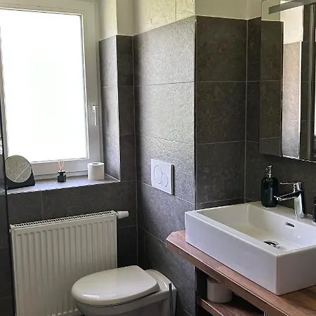 Lodge-b Apartment
