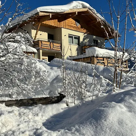 Lodge-b Apartment *