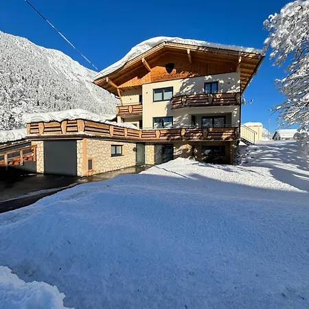 Lodge-b Apartment *