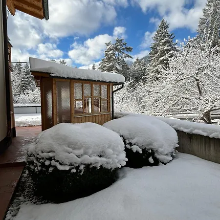 Lodge-b