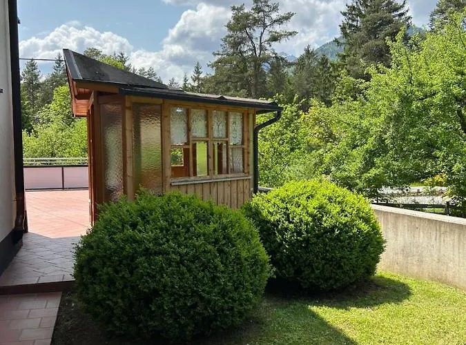 Lodge-b Weissenbach am Lech