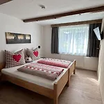 Lodge-b Apartment *