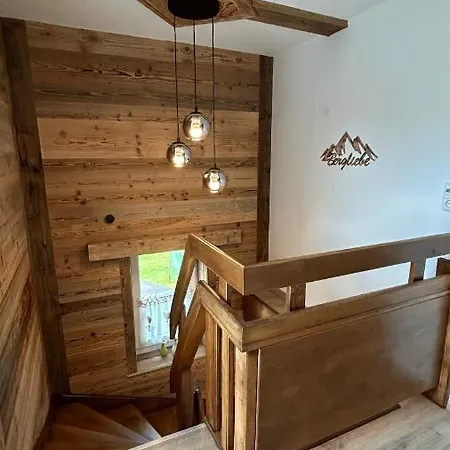 Lodge-b Apartament *