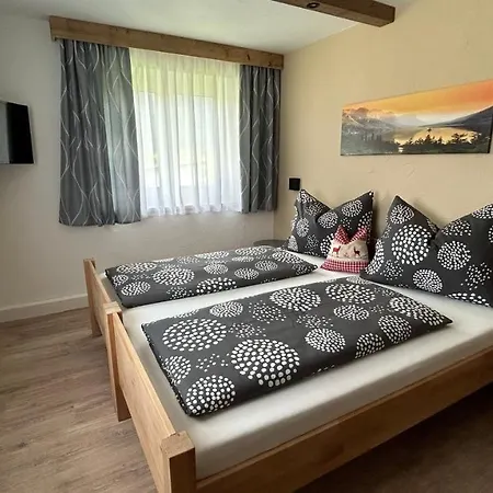 Lodge-b * Weissenbach am Lech