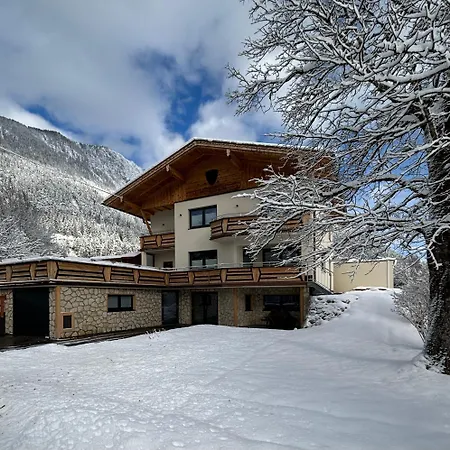 Lodge-b Apartman *