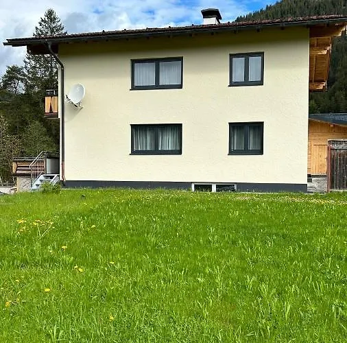 Lodge-b *
